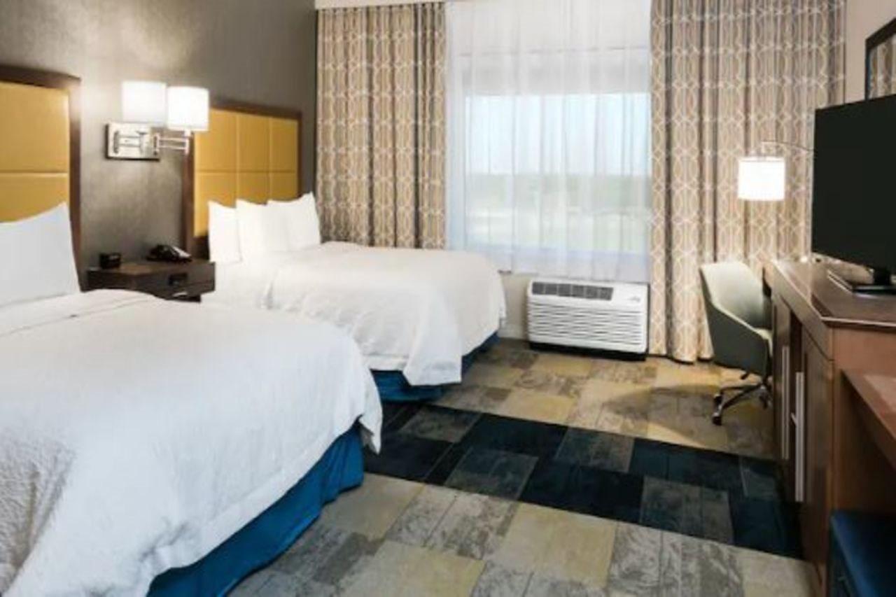Hampton Inn & Suites San Antonio Brooks City Base, Tx Екстер'єр фото